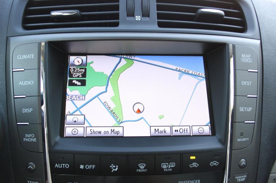  Lexus IS250 AWD 2011 года  (фото 14 из 43)